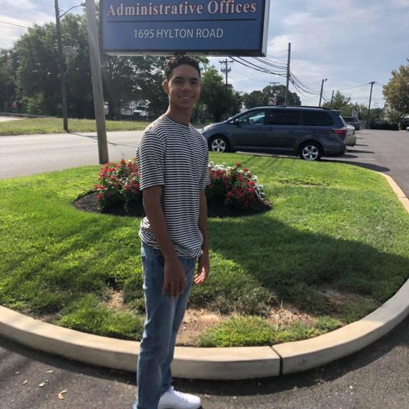 Meet your Posher, Ralph - Picture 1 of 1